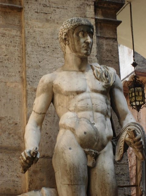 Restauro del Costantino a Palazzo Mattei